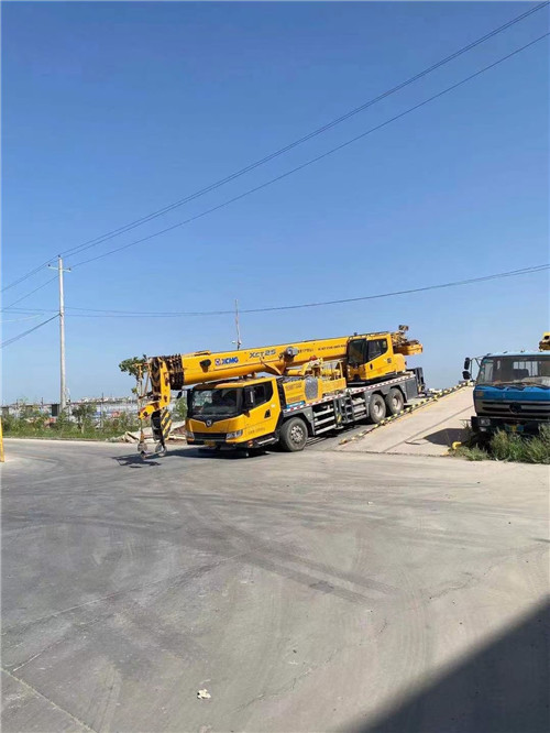 尚义县吊车作业时，可能会产生哪些额外收费项目？